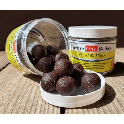 Boilies Active One Squid & Plum 100g